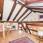 Friendly Rentals Gran Via Duplex