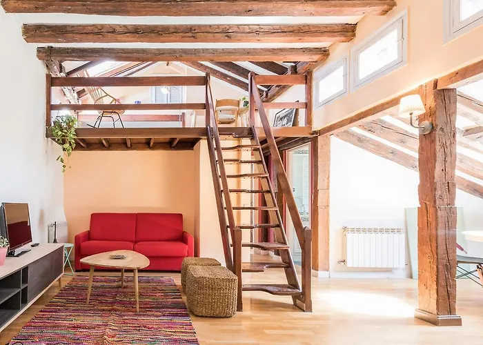 Friendly Rentals Gran Via Duplex